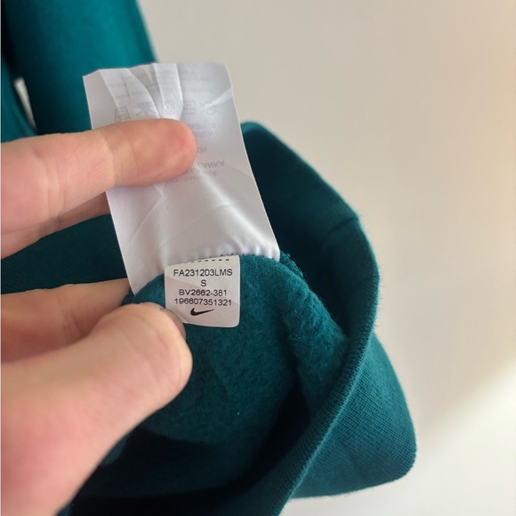 Nike Teal Crewneck Sweatshirt | Women’s Size Small | Classic Swoosh - Picture 4 of 5